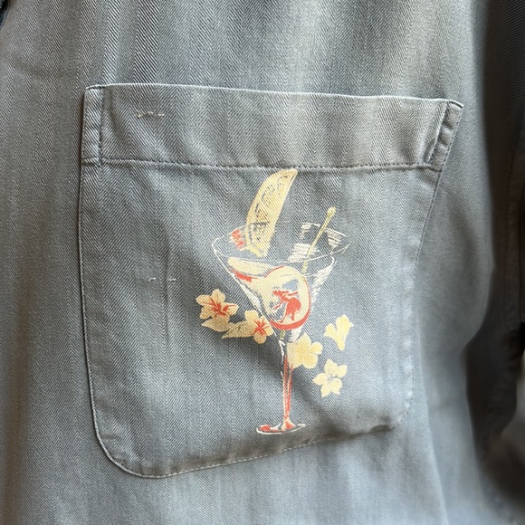 Tommy Bahama 100% Silk Sz M Beach Shirt Martini - Picture 2 of 4